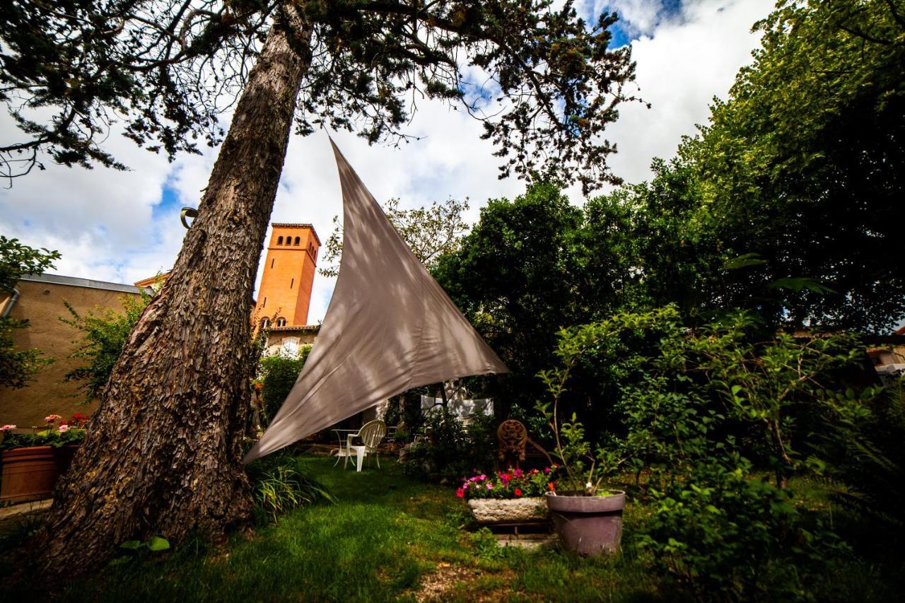 Mirguet Au Jardin Apartment Saint-Elix-le-Chateau Exterior photo