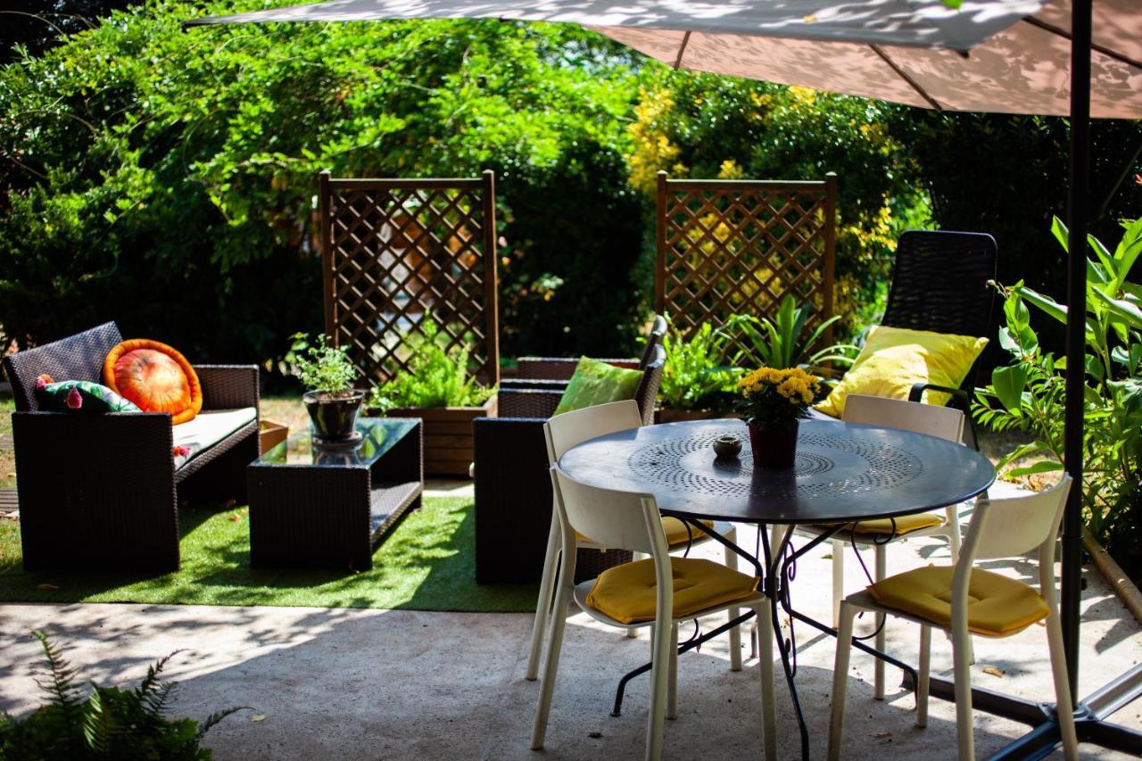 Mirguet Au Jardin Apartment Saint-Elix-le-Chateau Exterior photo